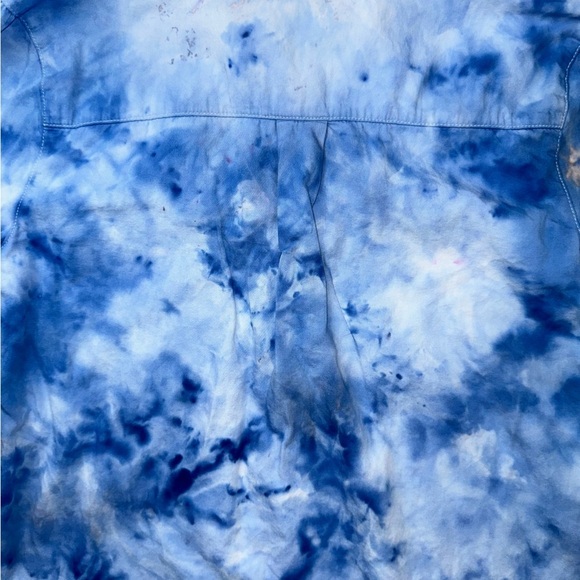 TEXAS STORMS Tie dye half button up shirt pockets upcycled by Impulsive Designs - Picture 10 of 14